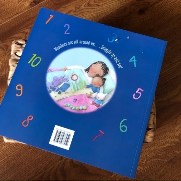 Children’s book: Goodnight Numbers by: Danica McKellar paperback - Picture 5 of 5